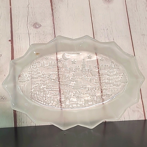 Christmas Scene Santa Claus Reindeer Nighttime Etched Frosted Glass Pie  Platter - Picture 9 of 14
